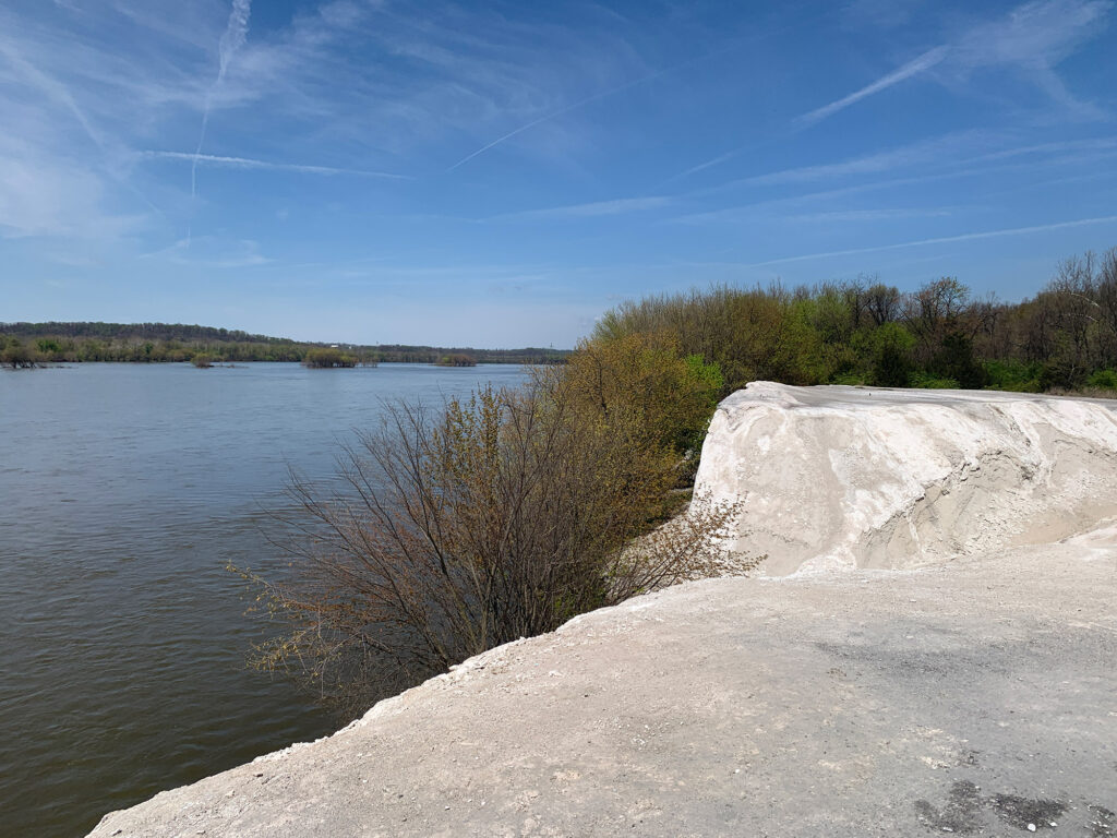 View of the Susquehanna River looking north from the White Cliffs of Conoy in Lancaster County PA