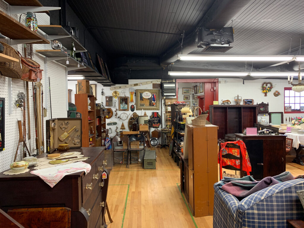 Row of booths at 2nd Life Antiques 