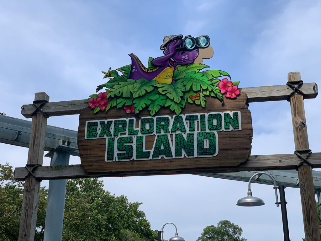 Sign advertising Exploration Island at Dutch Wonderland