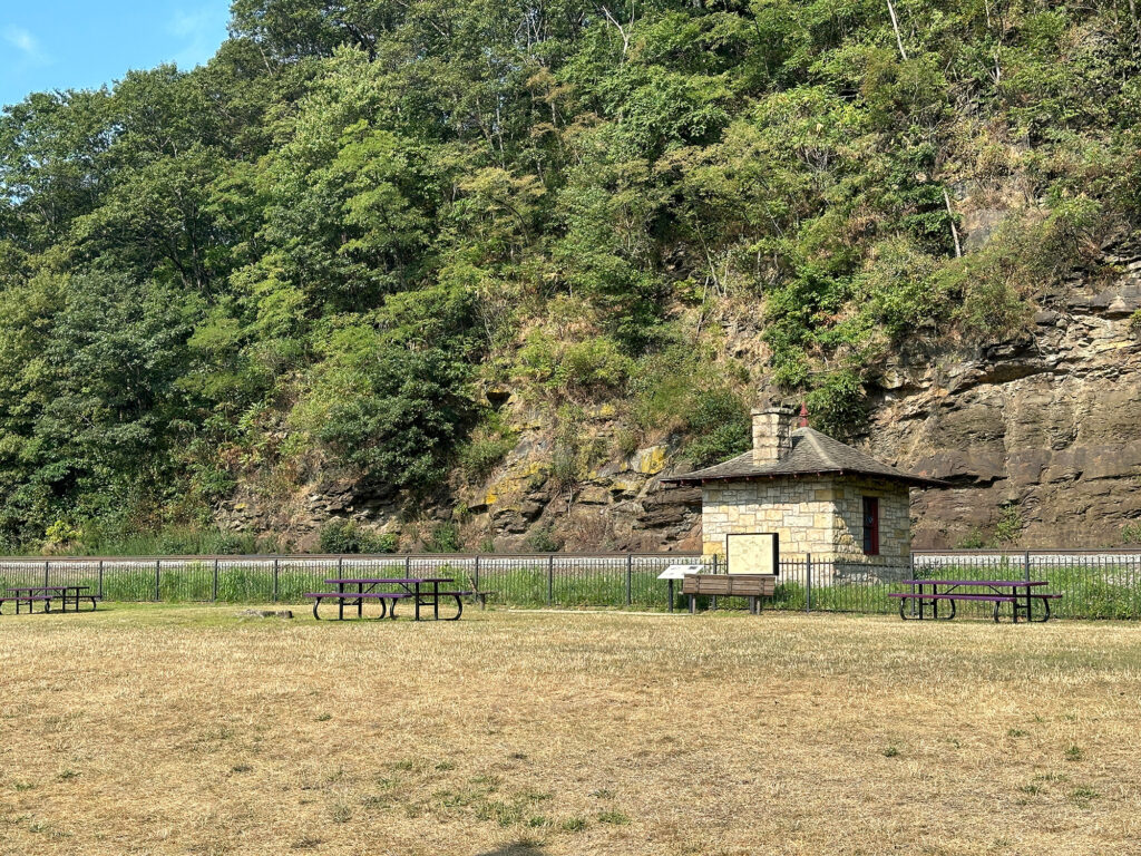 Watchman's shanty at Horseshoe Curve